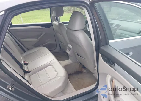 2012 Volkswagen Passat 2.5L Se из США, поврежденный, VIN 1VWBH7A36CC035693